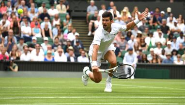 Szybki awans Djokovica, niespodziewana porażka Ruuda w Wimbledonie