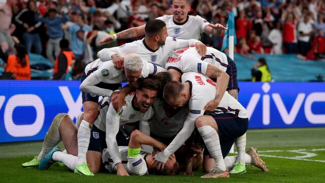 Wembley w ekstazie. Anglicy w finale Euro po dogrywce z kontrowersją