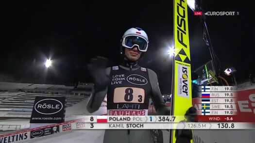Skok Kamila Stocha z 1. serii konkursu drużynowego w Lahti