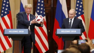   Trump got a ball from Putin. Inside the chip with the transmitter 