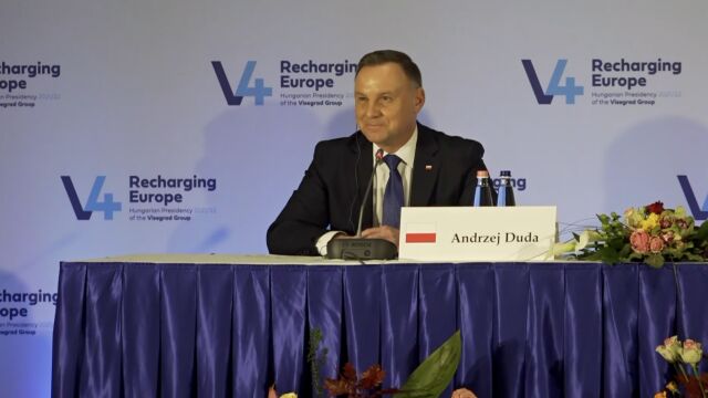 Prezydent Andrzej Duda na konferencji w Budapeszcie