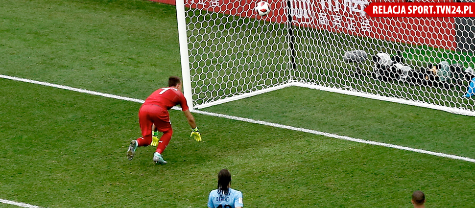   Fatal error of the goalkeeper.
France with one leg in the semifinal 