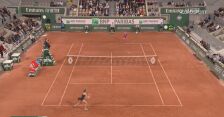 Skrót meczu Ostapenko - Cornet w 2. rundzie Roland Garros