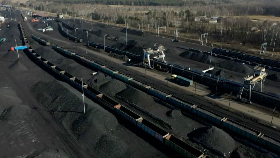 Polska chce odejść od węgla z Rosji, ale czeka na Brukselę. Eksperci przekonują, że niepotrzebnie