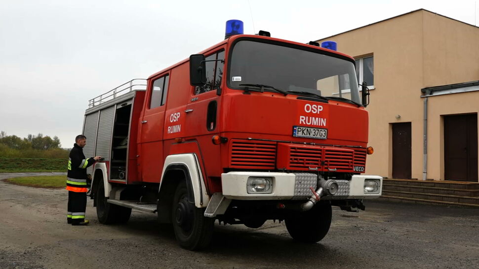 Strażacy z Rumina rozpoczęli zbiórkę złomu. Chcą mieć nowy wóz strażacki