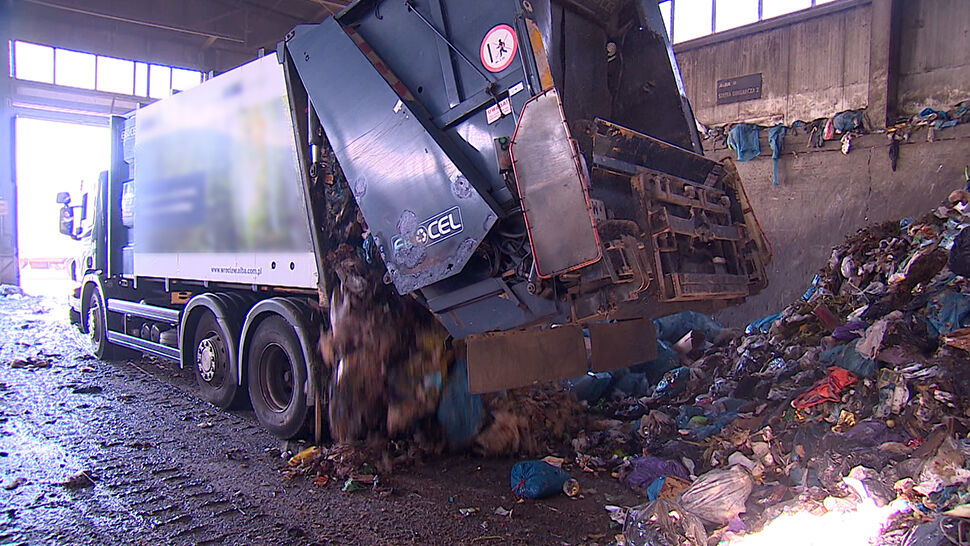 Samorządy mogą jeszcze przez rok nie sortować śmieci. Rząd odwleka kolejną zmianę